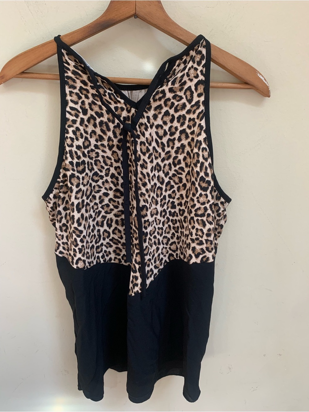 Hailey Leopard Animal Print Black Tan Tie Back Halter Tank Top Sz Large - Picture 4 of 6